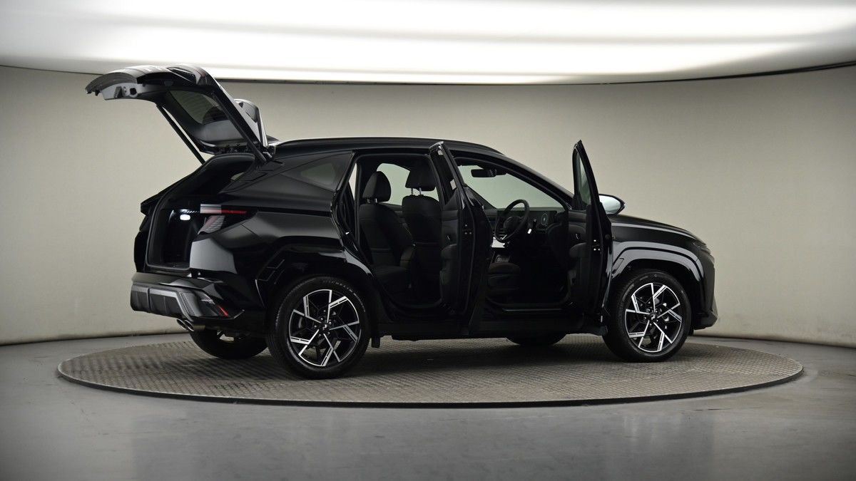 More views of Hyundai TUCSON