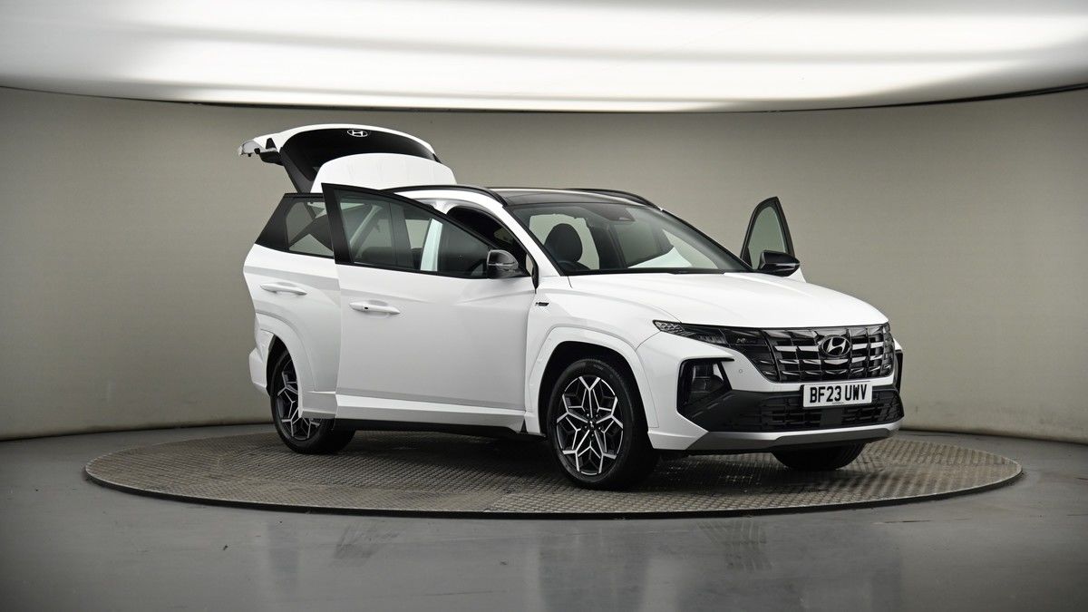 More views of Hyundai TUCSON