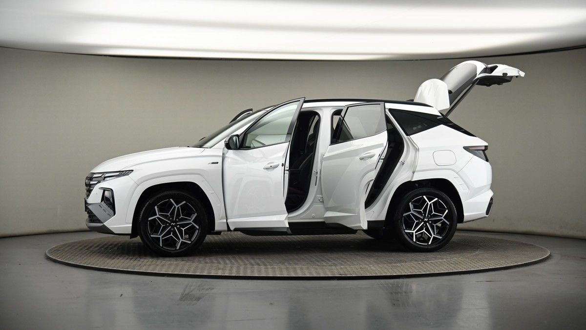 More views of Hyundai TUCSON