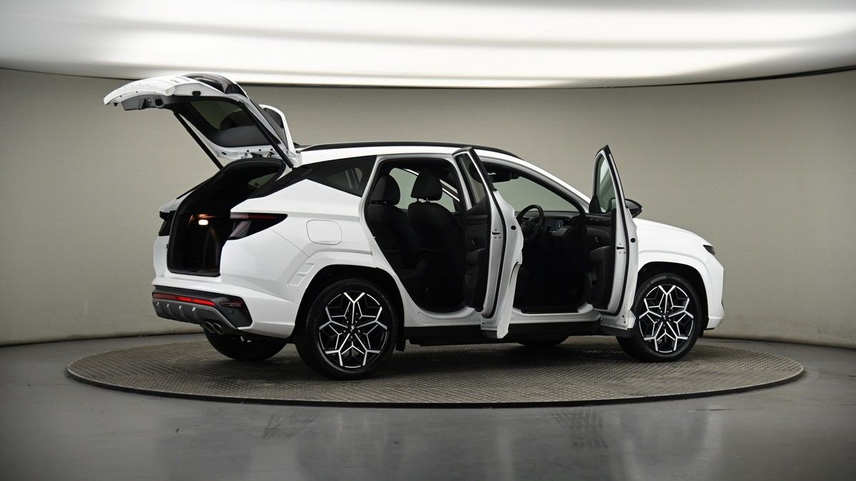 More views of Hyundai TUCSON