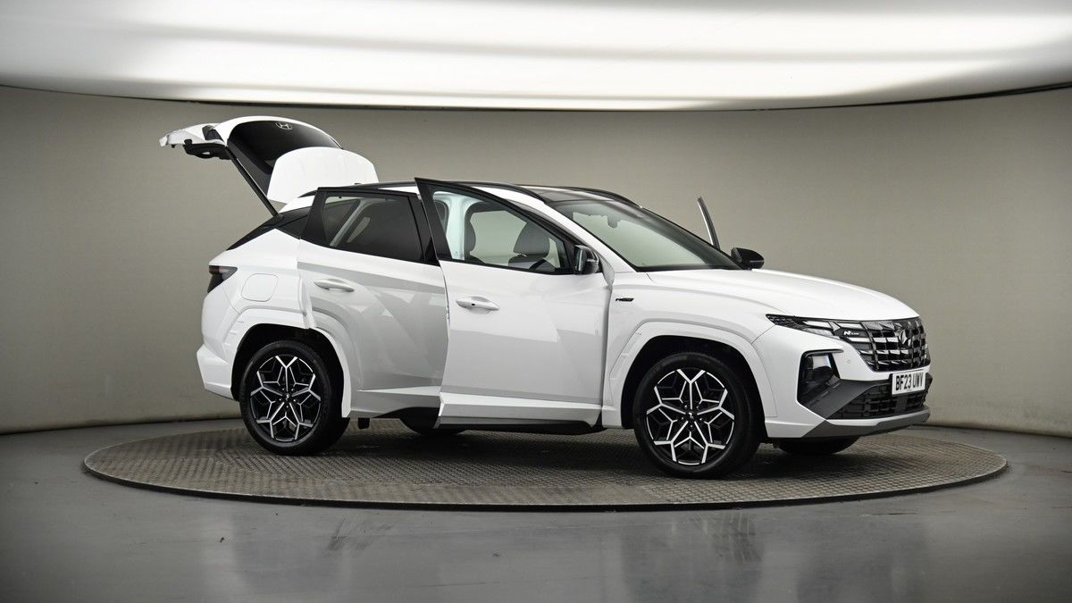 More views of Hyundai TUCSON
