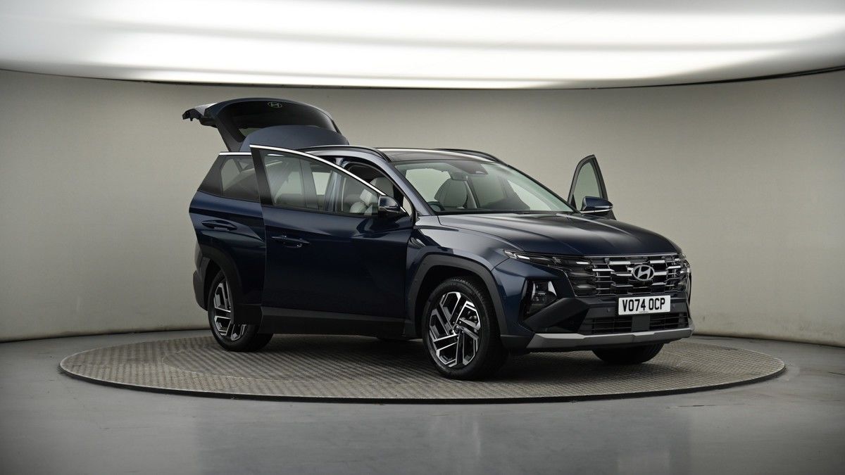 More views of Hyundai TUCSON