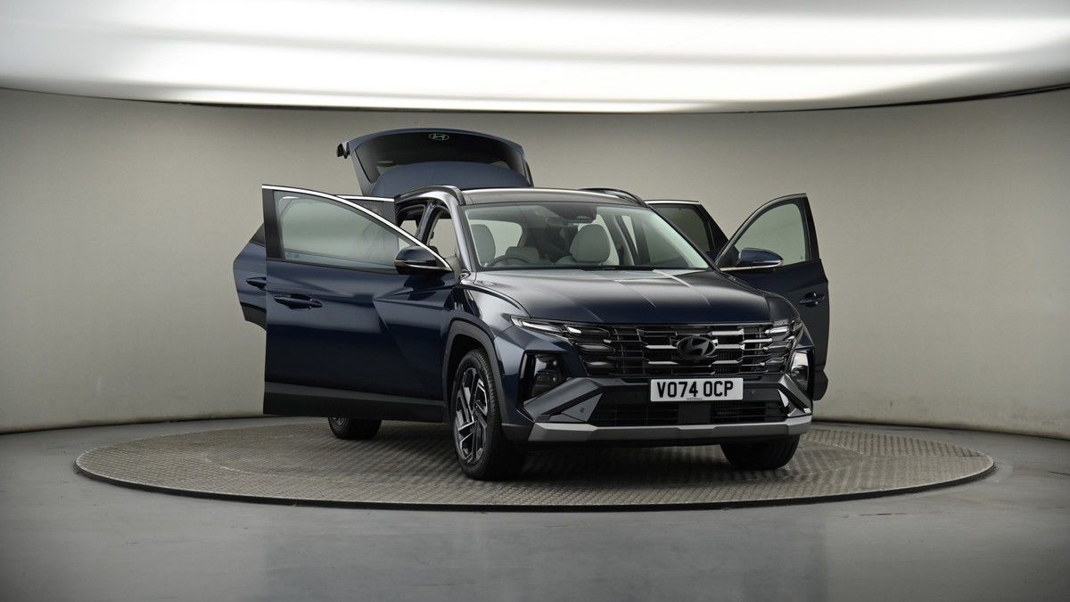 More views of Hyundai TUCSON