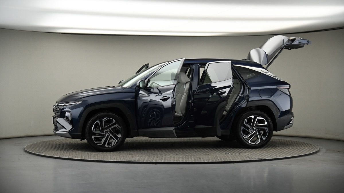 More views of Hyundai TUCSON