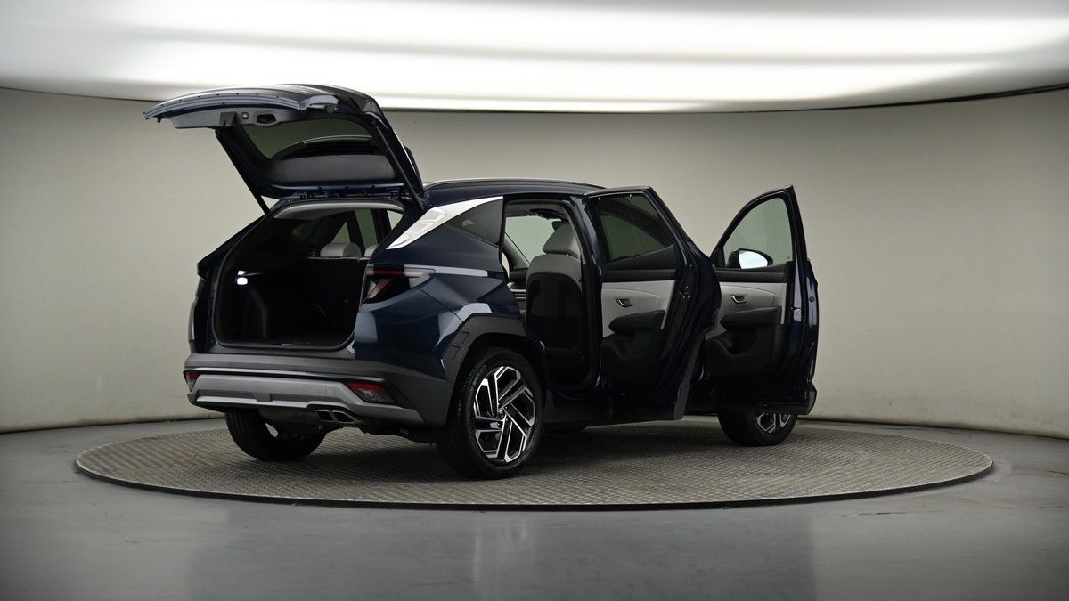 More views of Hyundai TUCSON
