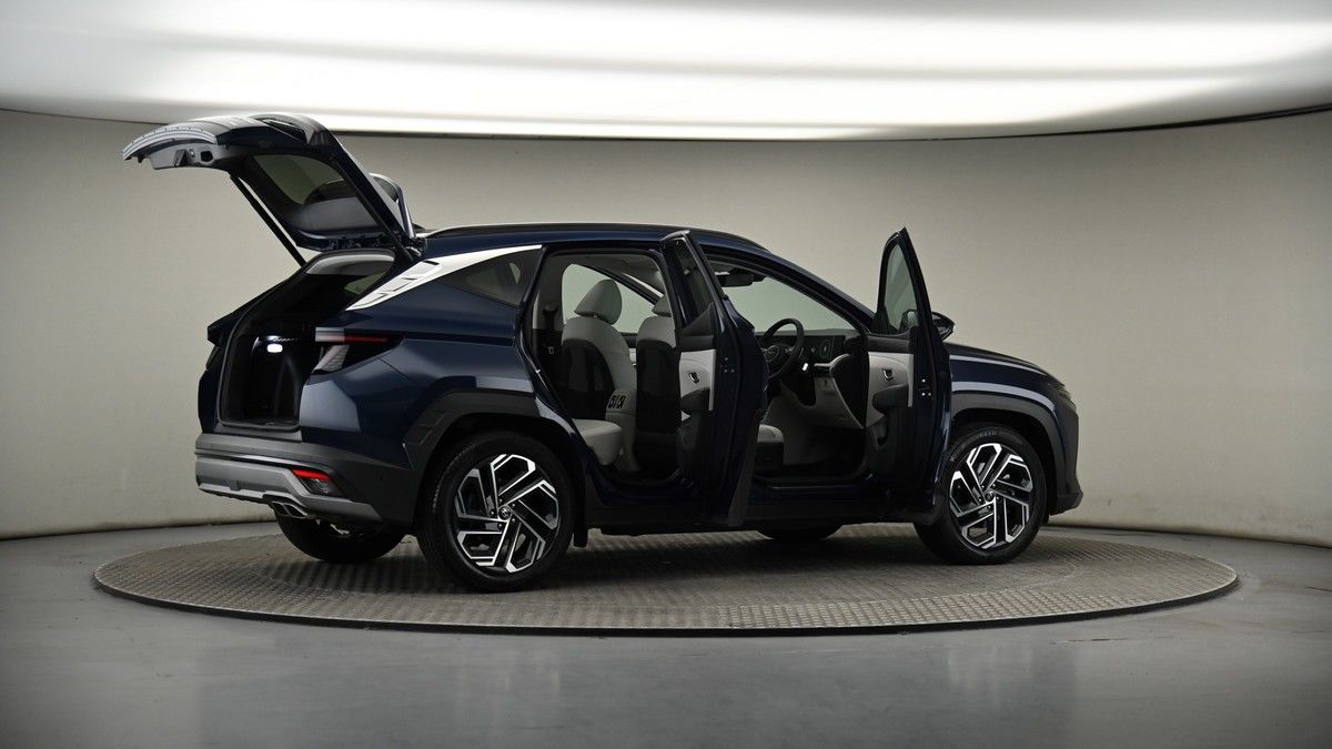 More views of Hyundai TUCSON