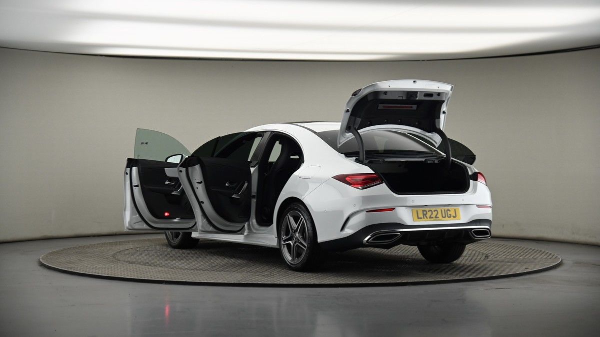 Mercedes-Benz CLA Image 8
