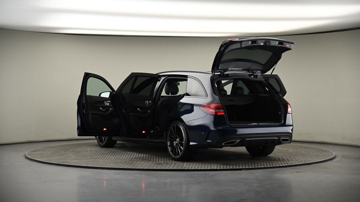 Mercedes-Benz C Class Image 8