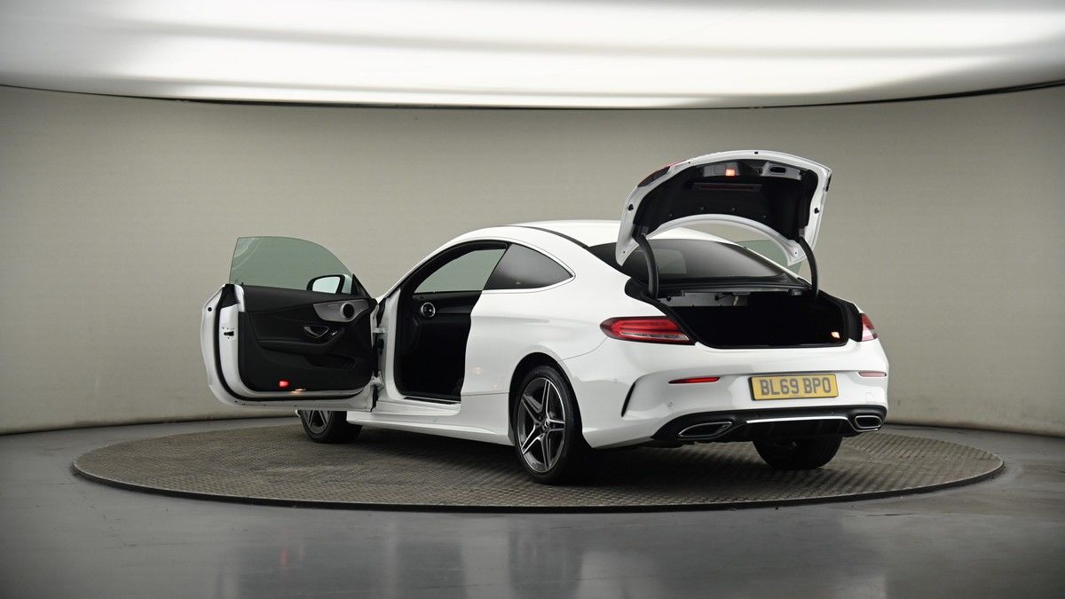 Mercedes-Benz C Class Image 7