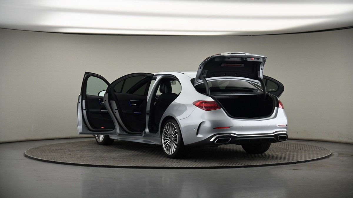 Mercedes-Benz C Class Image 7