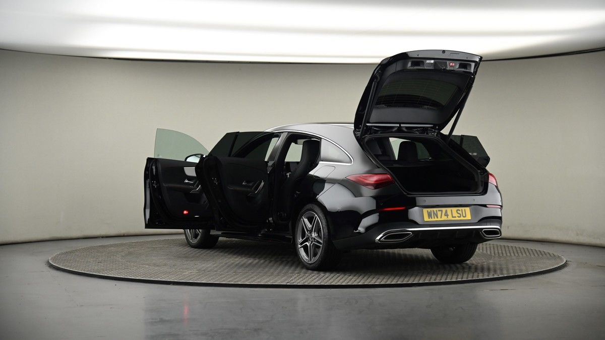 Mercedes-Benz CLA Image 8
