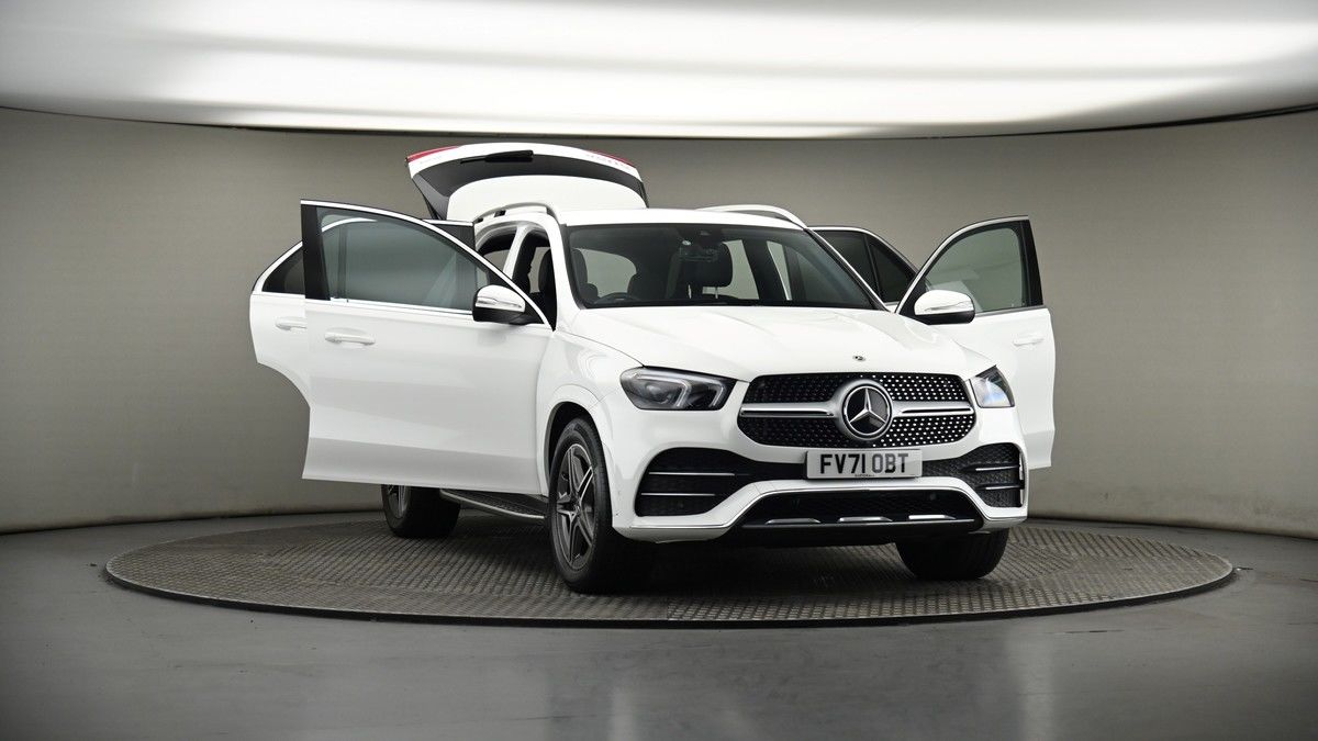 More views of Mercedes-Benz GLE