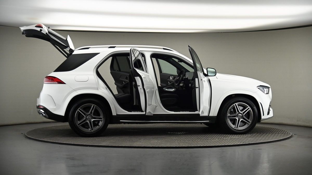 More views of Mercedes-Benz GLE