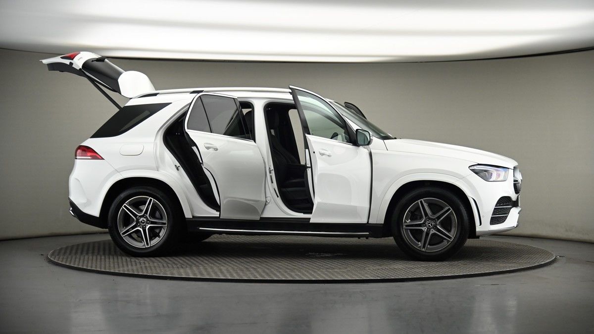 More views of Mercedes-Benz GLE