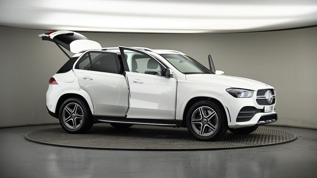 More views of Mercedes-Benz GLE