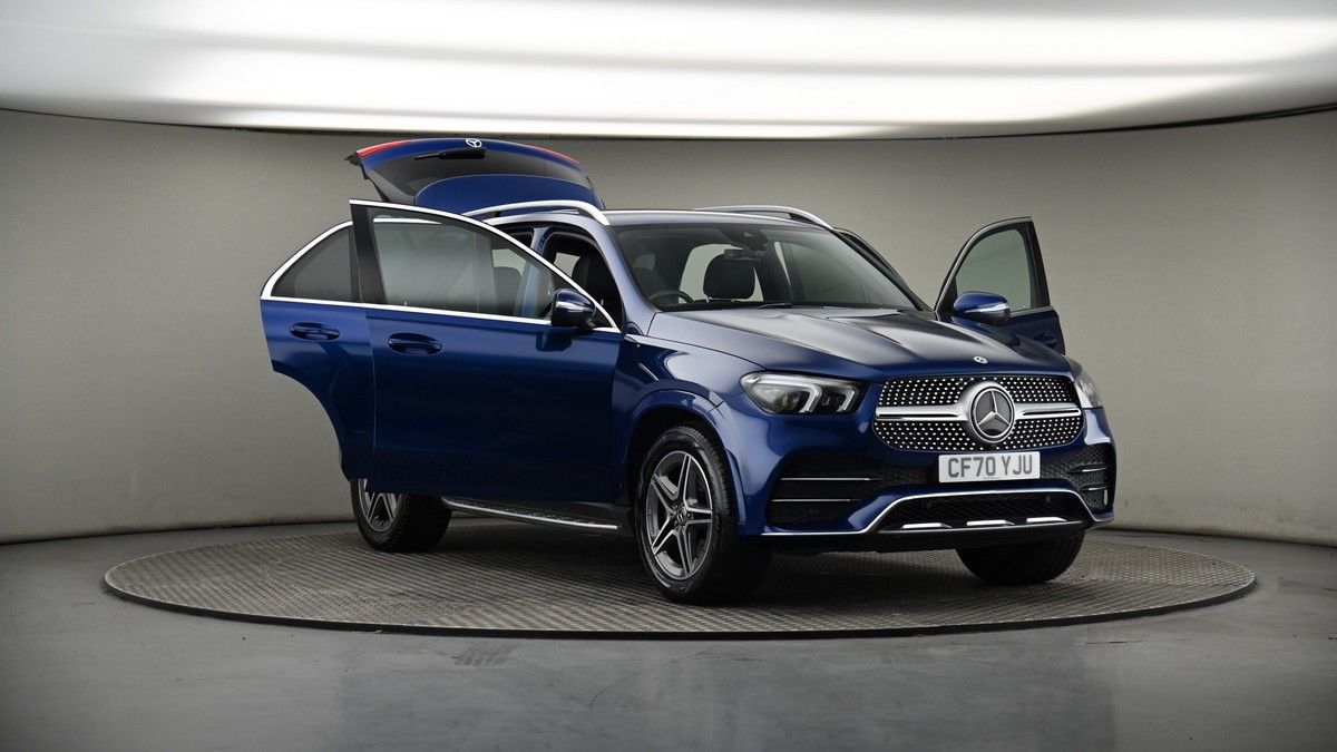 More views of Mercedes-Benz GLE