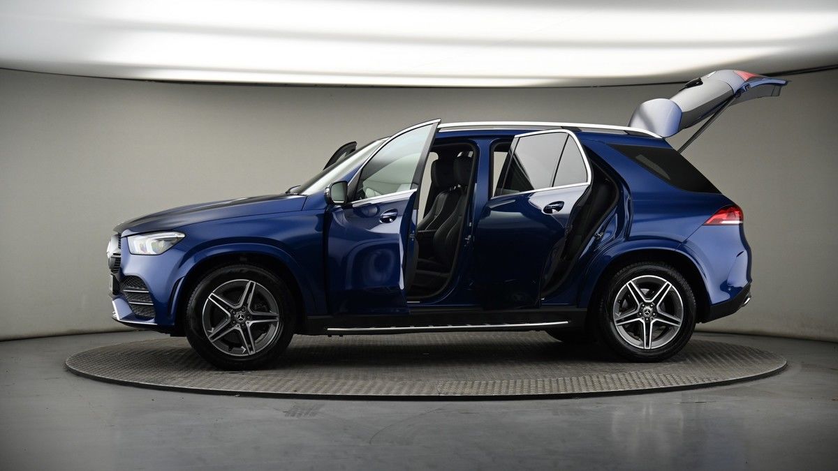 More views of Mercedes-Benz GLE