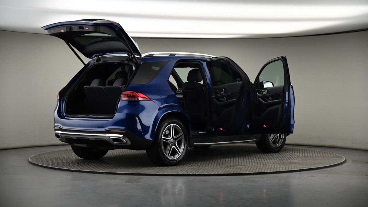 More views of Mercedes-Benz GLE