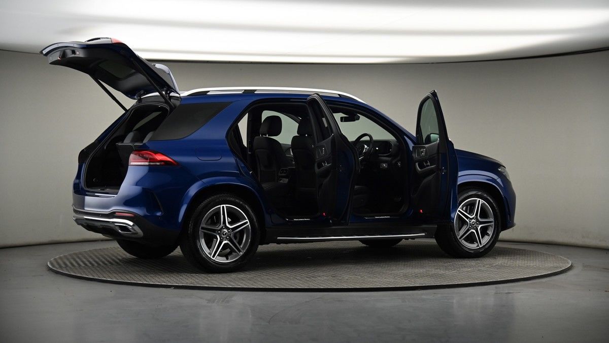 More views of Mercedes-Benz GLE