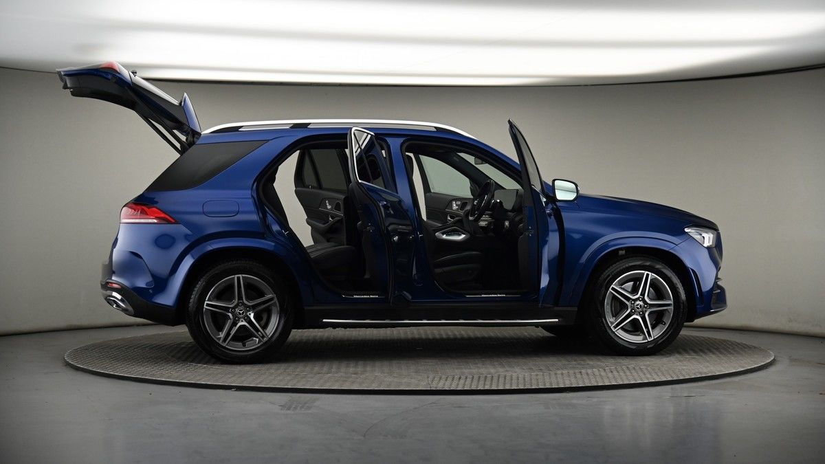 More views of Mercedes-Benz GLE