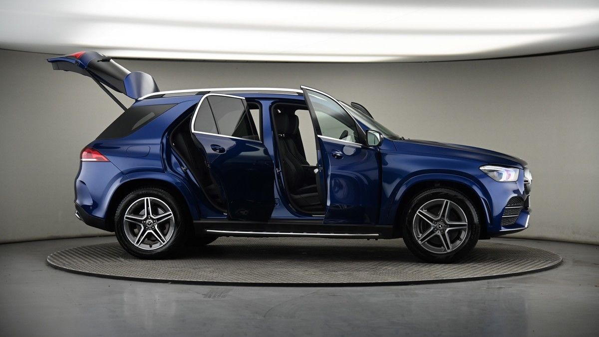 More views of Mercedes-Benz GLE