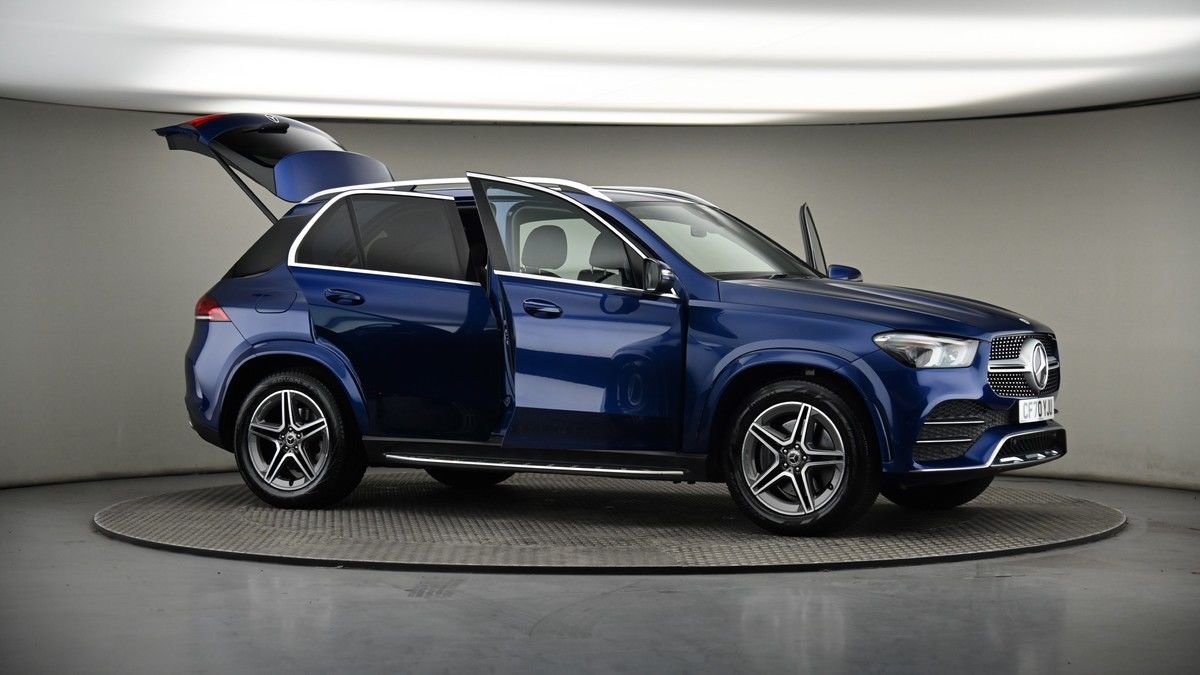 More views of Mercedes-Benz GLE