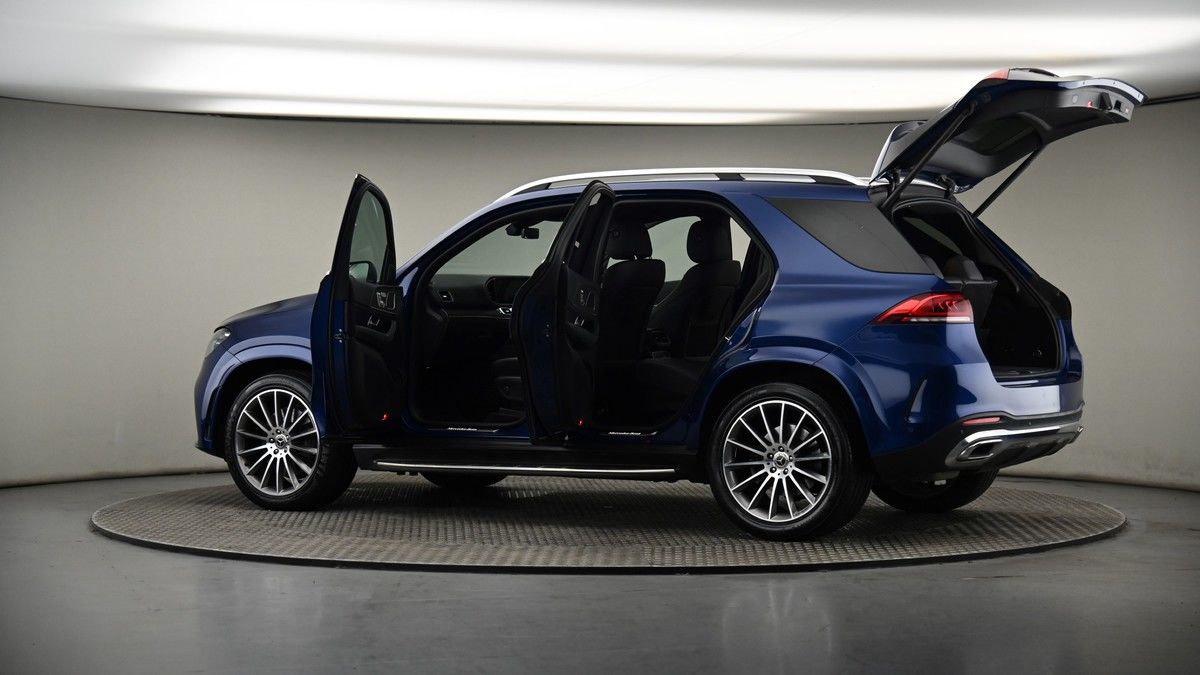 More views of Mercedes-Benz GLE