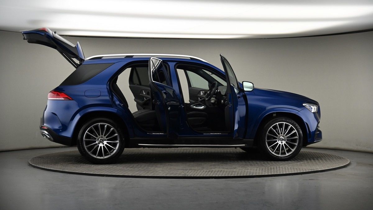 More views of Mercedes-Benz GLE