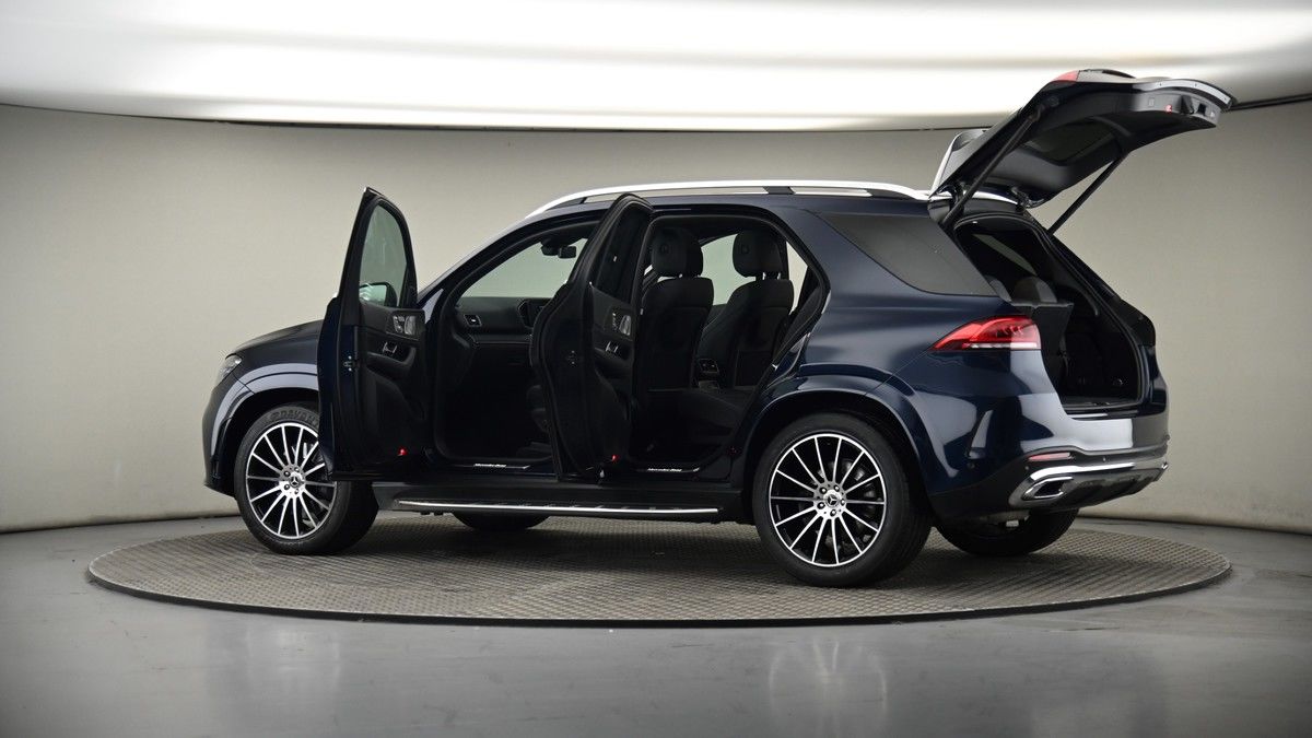 More views of Mercedes-Benz GLE