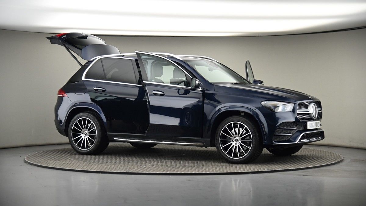 More views of Mercedes-Benz GLE