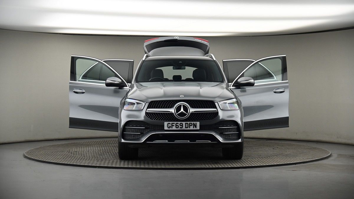 More views of Mercedes-Benz GLE