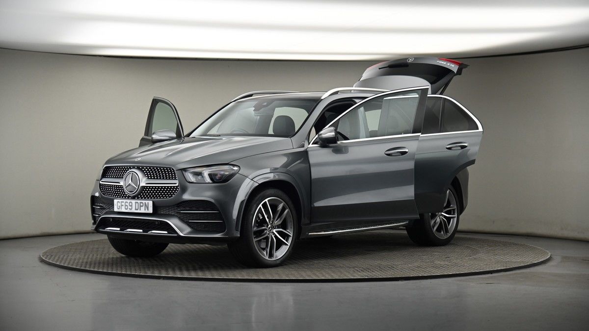 More views of Mercedes-Benz GLE