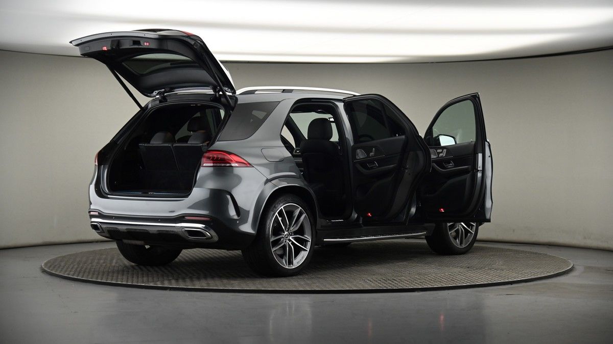 More views of Mercedes-Benz GLE
