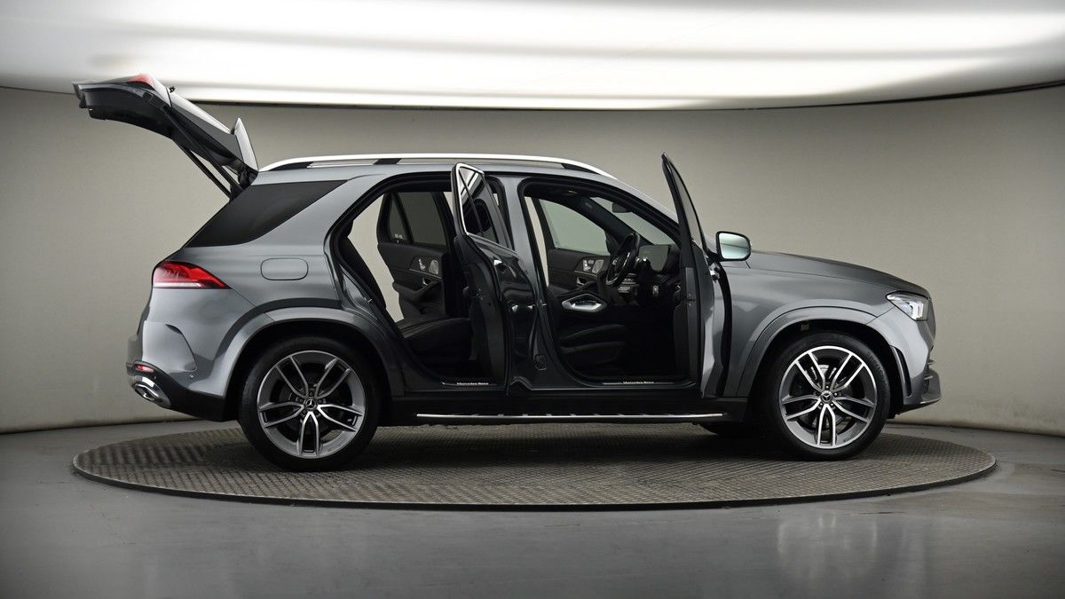 More views of Mercedes-Benz GLE