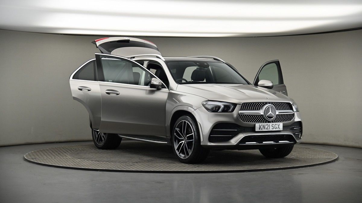 More views of Mercedes-Benz GLE