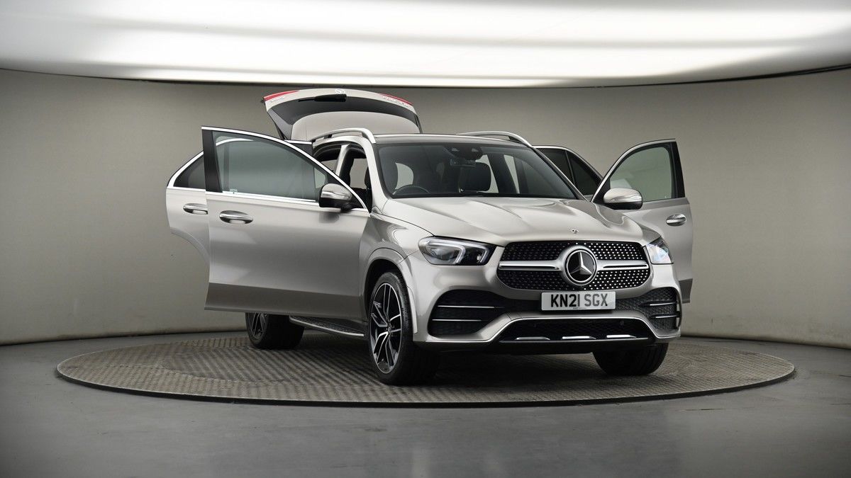 More views of Mercedes-Benz GLE