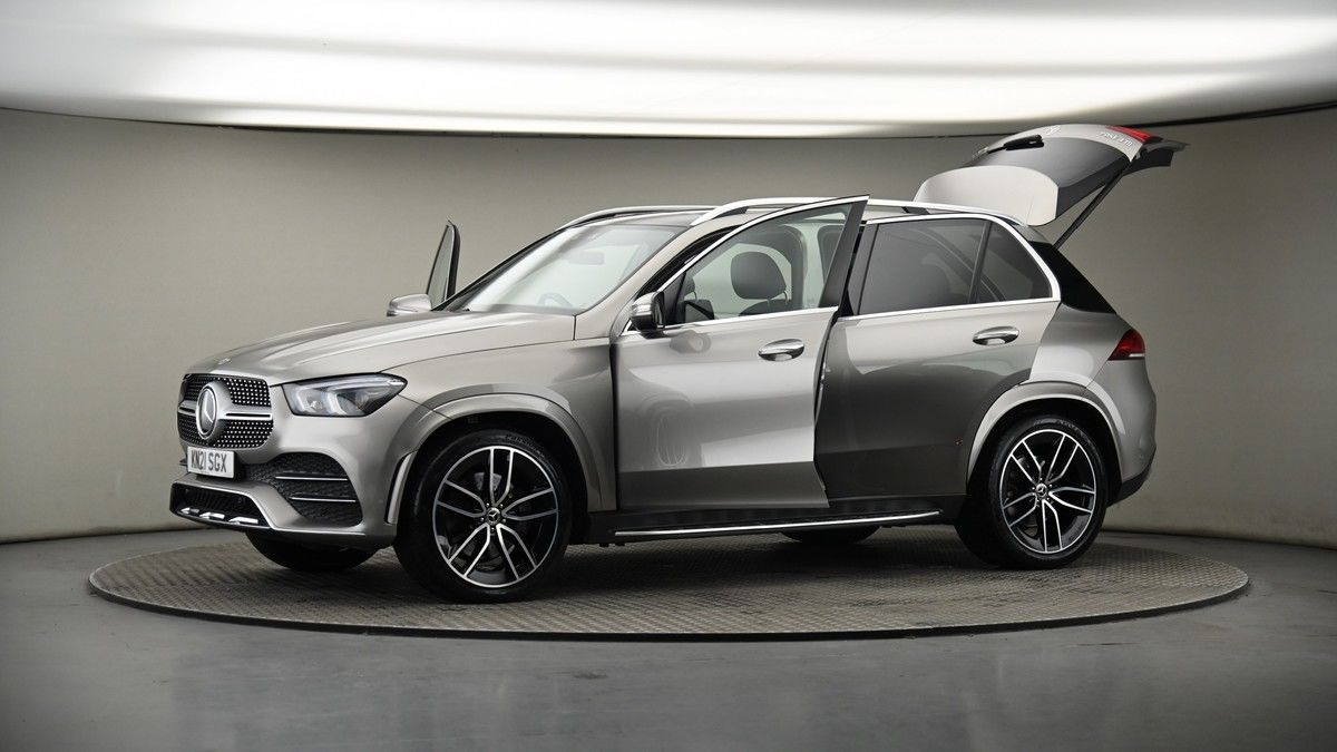 More views of Mercedes-Benz GLE
