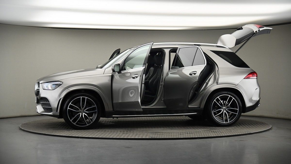 More views of Mercedes-Benz GLE