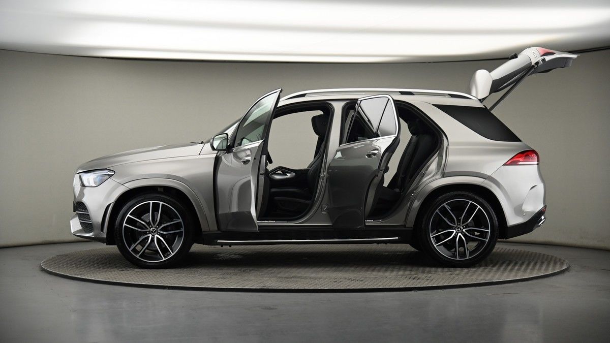 More views of Mercedes-Benz GLE