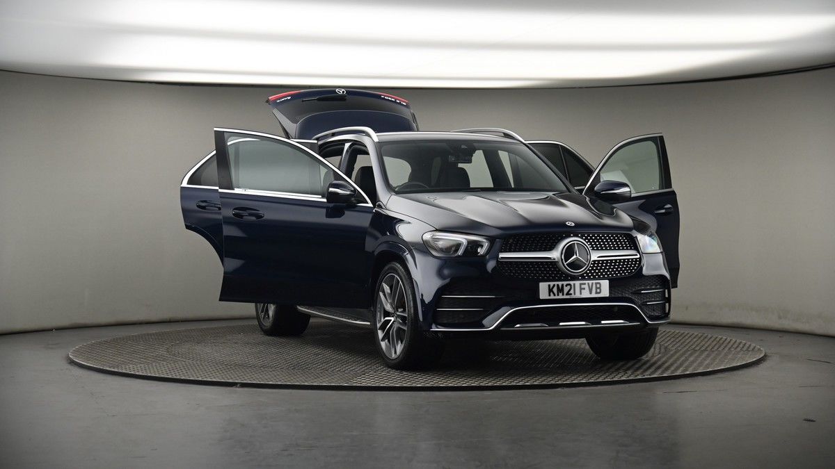 More views of Mercedes-Benz GLE