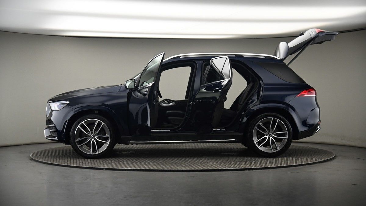 More views of Mercedes-Benz GLE