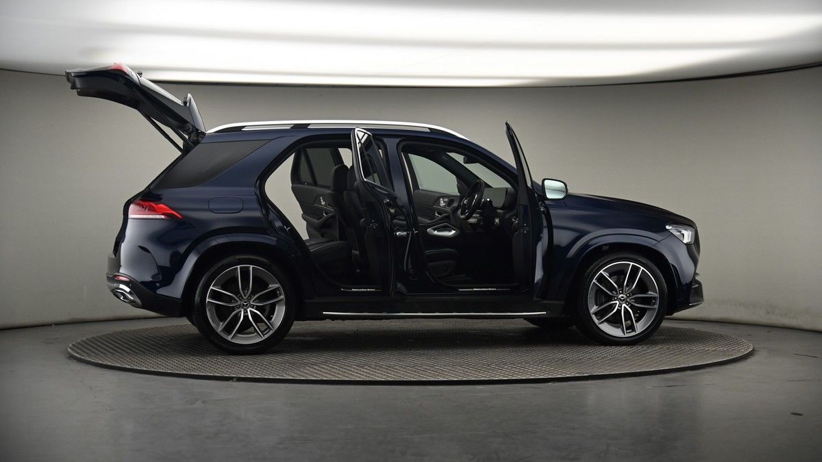 More views of Mercedes-Benz GLE