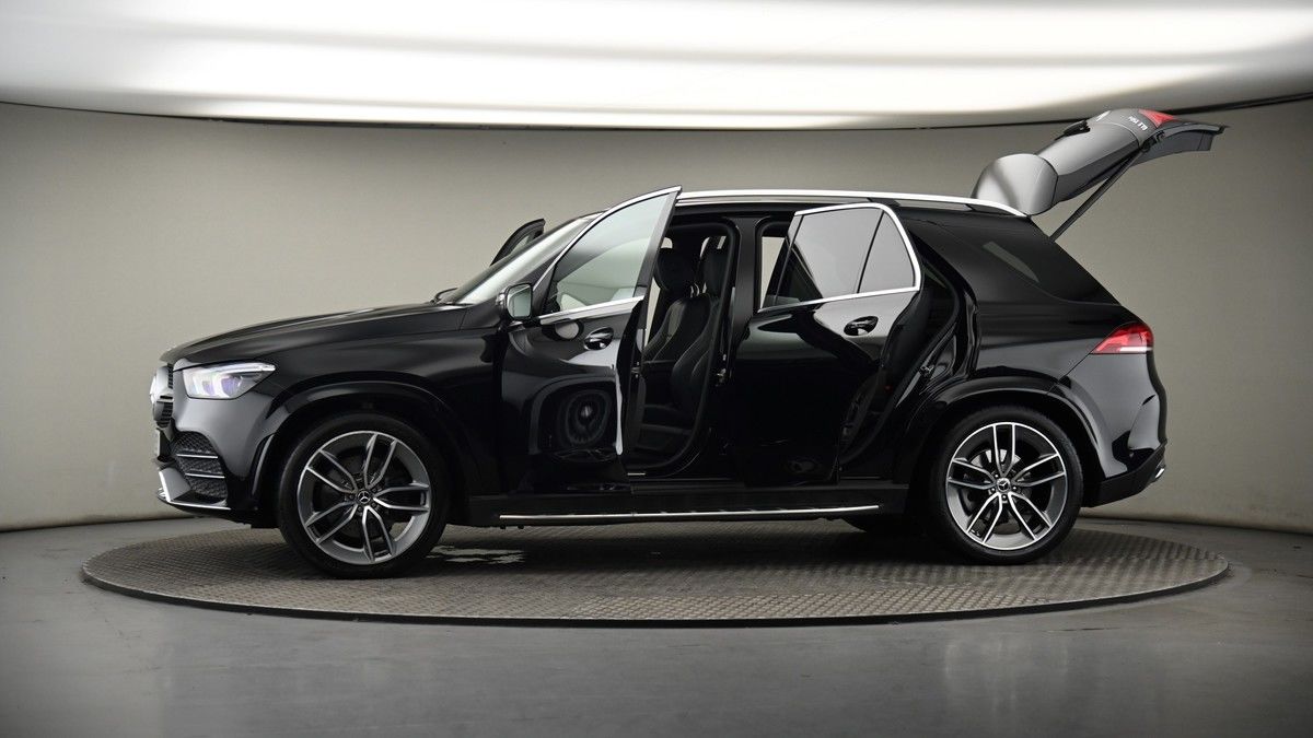More views of Mercedes-Benz GLE