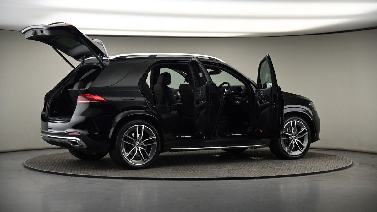 More views of Mercedes-Benz GLE