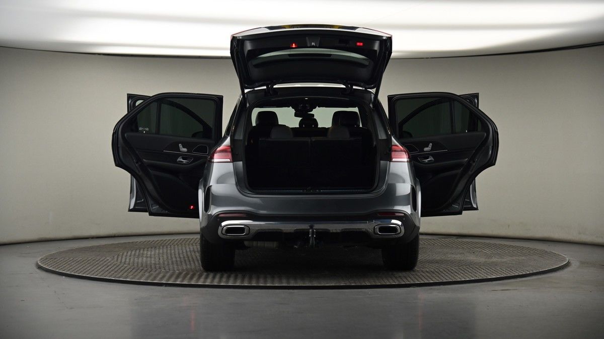 More views of Mercedes-Benz GLE