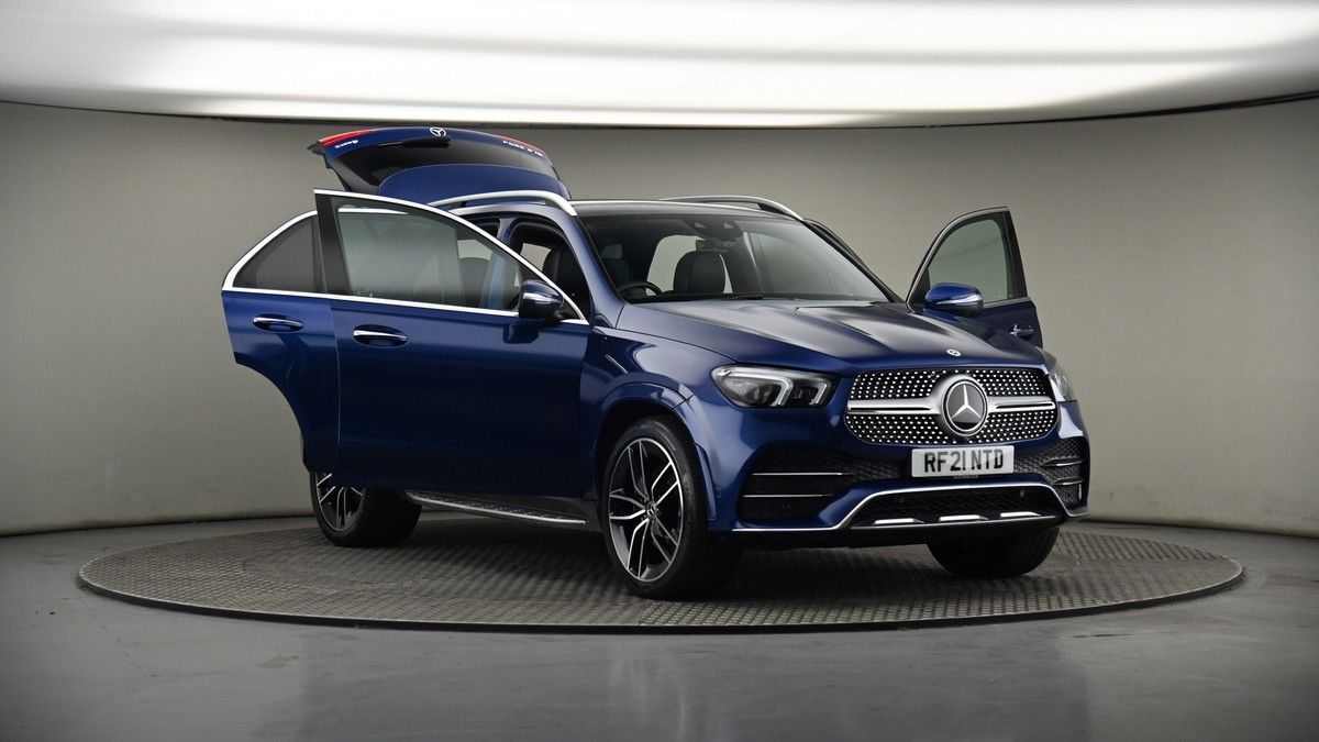 More views of Mercedes-Benz GLE