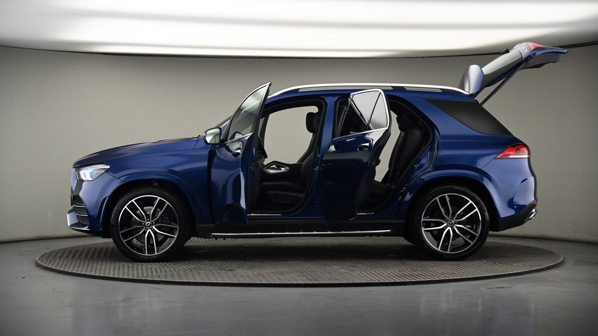 More views of Mercedes-Benz GLE