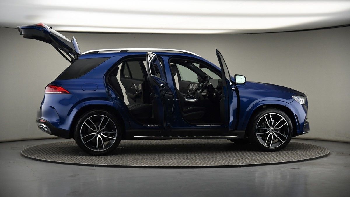 More views of Mercedes-Benz GLE