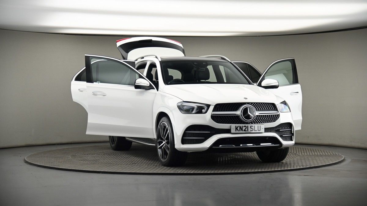 More views of Mercedes-Benz GLE