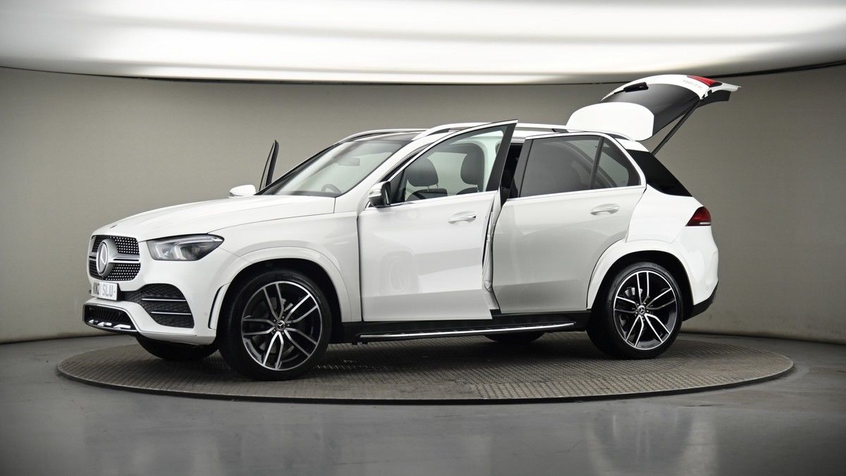 More views of Mercedes-Benz GLE